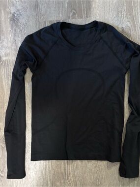 lululemon athletica Black Long-Sleeve